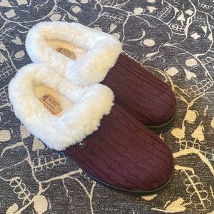 Sketchers memory foam slippers
